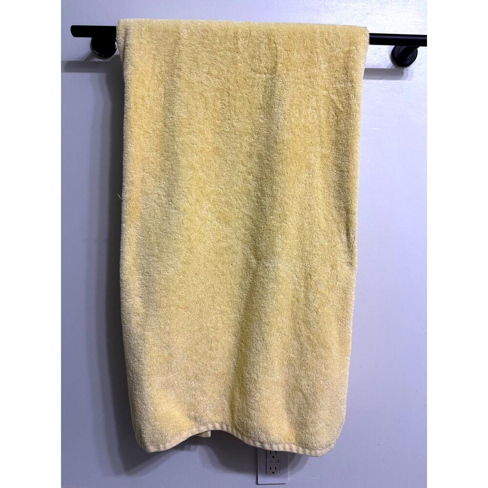 Garnet Hill Bath Towel Oversize Yellow Egyptian Cotton Plush Luxury 66 x 34 Inch